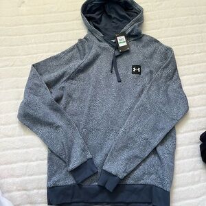 NWT Men’s Under Armour Grey Blue Patterned Hoodie